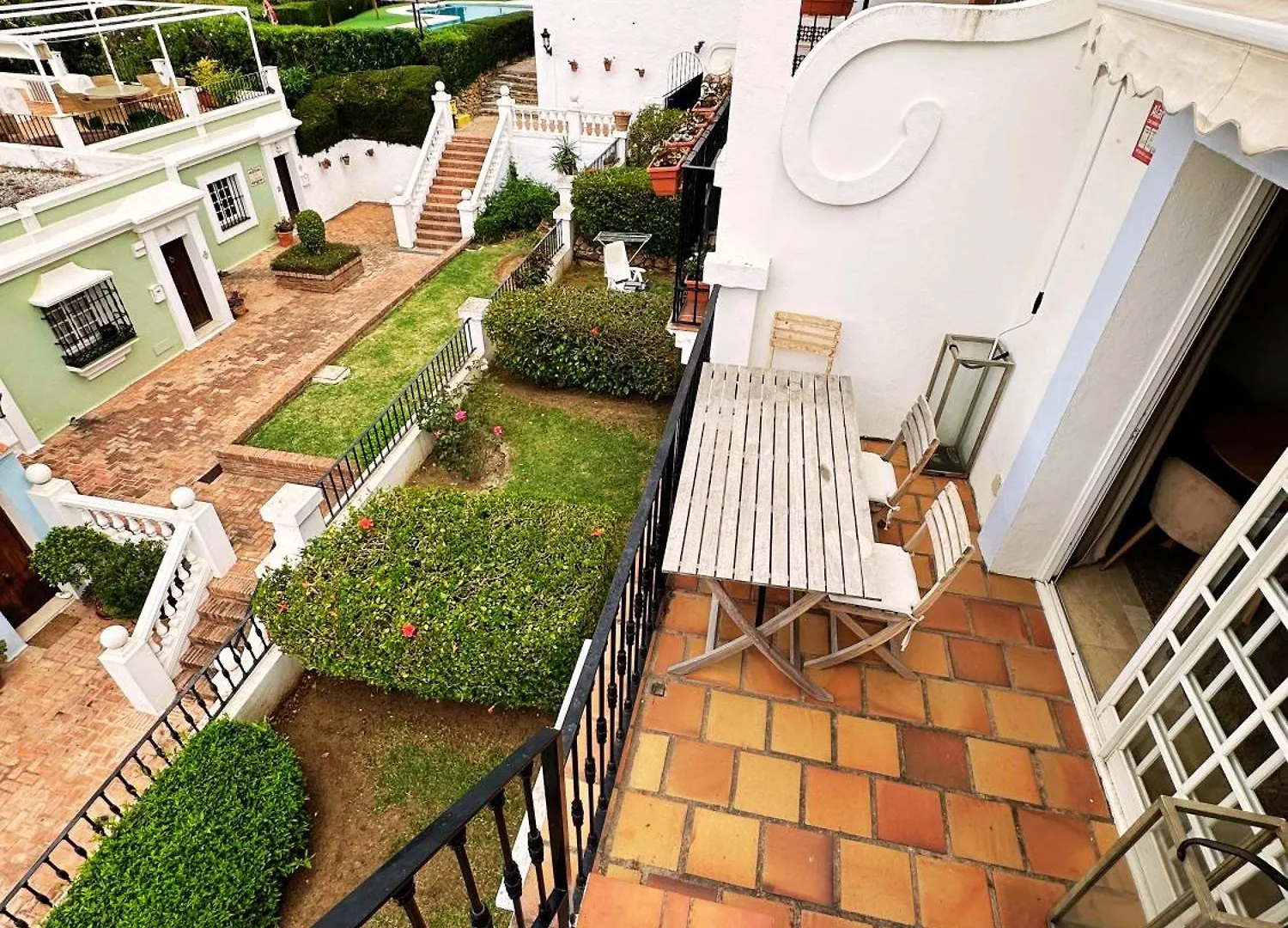 Aloha Pueblo, Garden , Rooftop View Marbella 3-Storey Townhouse 0*,  İspanya