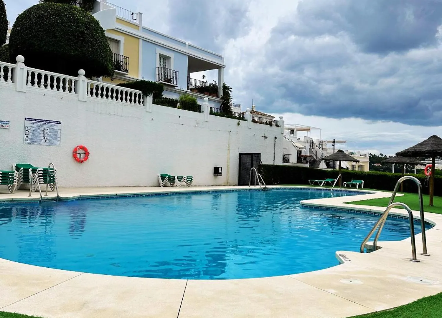 Aloha Pueblo, Garden , Rooftop View Marbella 3-Storey Townhouse España
